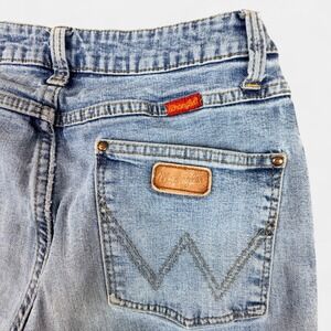 Wrangler Jeans Womens Sz 9x32 Light Wash Cotton Blend Stretch Mid Rise Bootcut